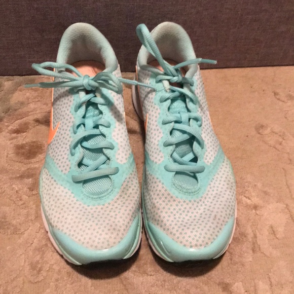 Nike trainers - Picture 2 of 8